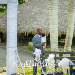 Meet your Posher, Oneil